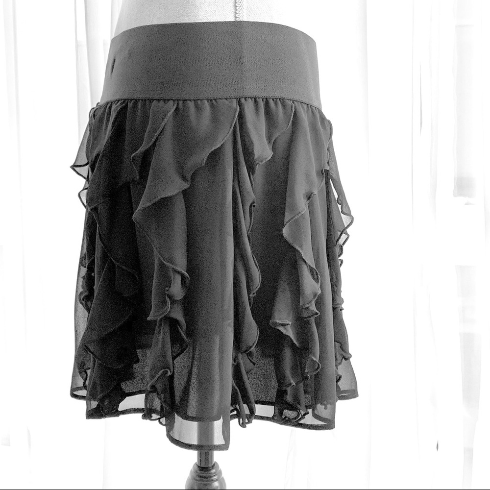 SOLD Express Black Ruffle Elastic Waist Skirt Dance - Picture 3 of 6